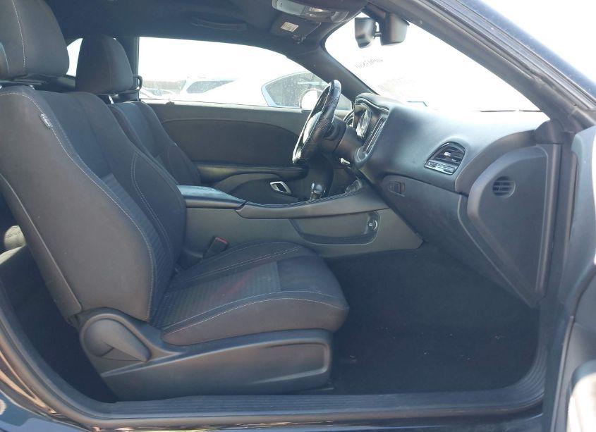 Photo 5 of 2015 Dodge Challenger SXT (VIN 2C3CDZAG1FH767687)