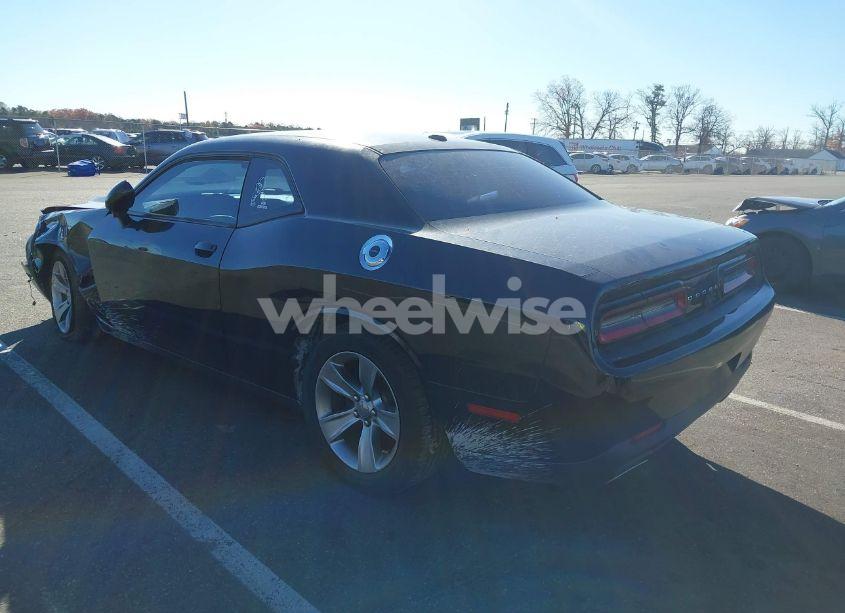 Photo 3 of 2015 Dodge Challenger SXT (VIN 2C3CDZAG1FH911268)