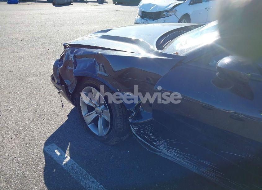 Photo 6 of 2015 Dodge Challenger SXT (VIN 2C3CDZAG1FH911268)