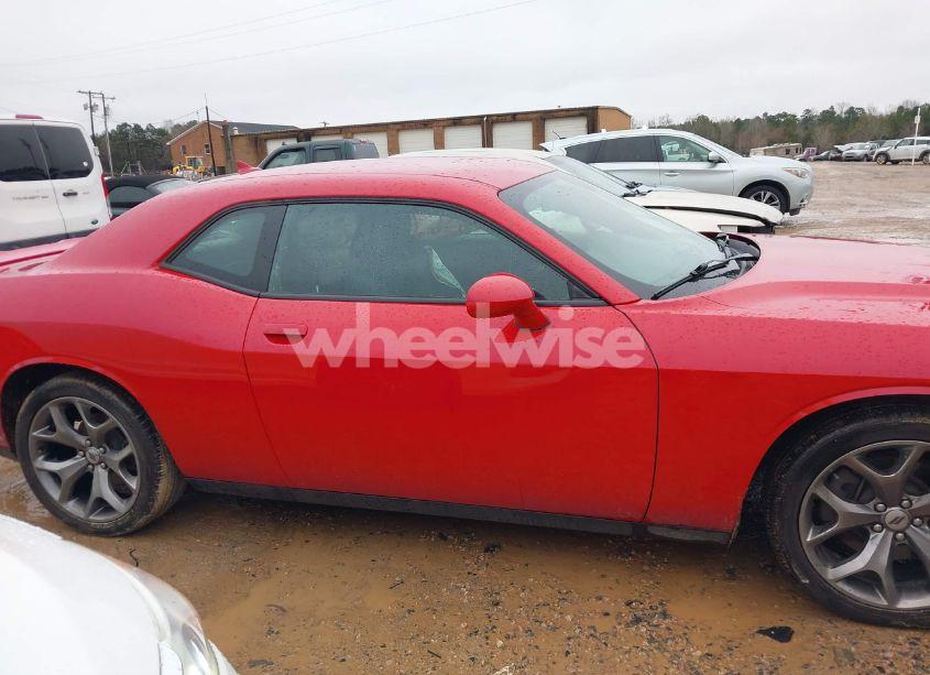 Photo 13 of 2017 Dodge Challenger SXT PLUS (VIN 2C3CDZAG1HH536243)