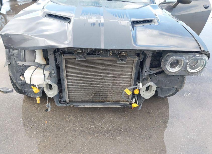 Photo 6 of 2017 Dodge Challenger SXT PLUS (VIN 2C3CDZAG1HH633863)