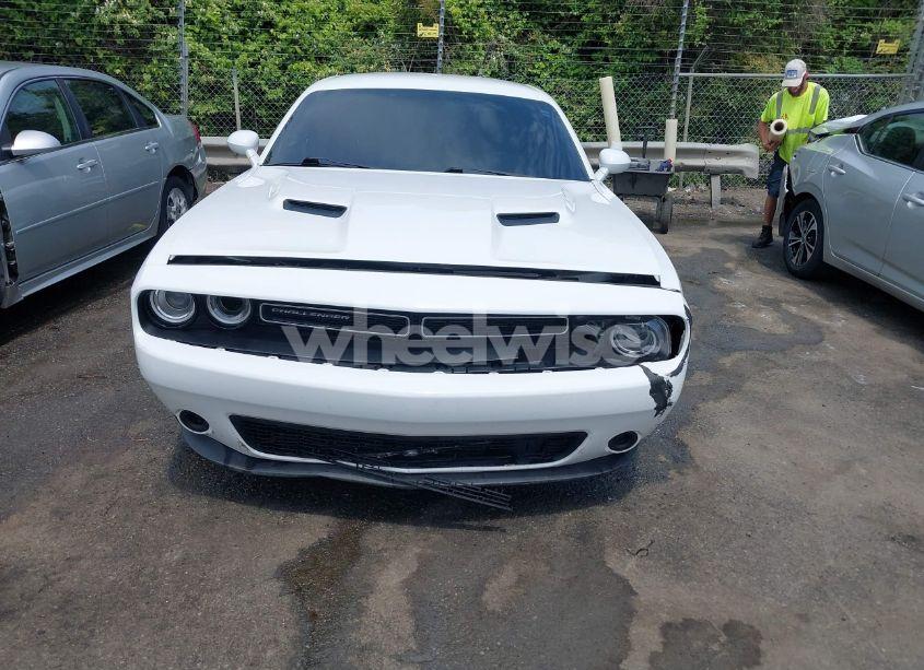 Photo 12 of 2017 Dodge Challenger SXT (VIN 2C3CDZAG1HH640649)