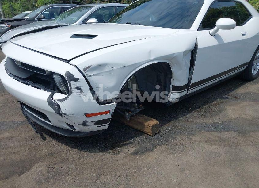 Photo 6 of 2017 Dodge Challenger SXT (VIN 2C3CDZAG1HH640649)