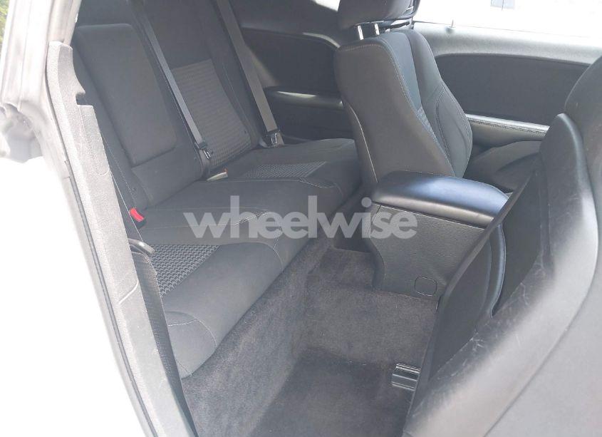 Photo 8 of 2017 Dodge Challenger SXT (VIN 2C3CDZAG1HH640649)