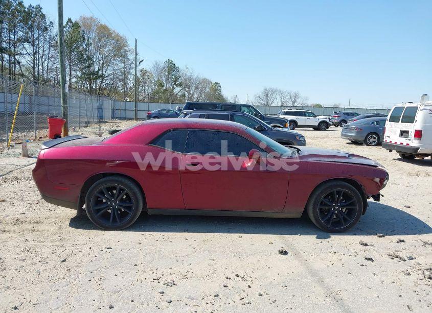 Photo 14 of 2018 Dodge Challenger SXT (VIN 2C3CDZAG1JH142120)