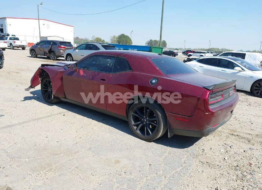 Photo 3 of 2018 Dodge Challenger SXT (VIN 2C3CDZAG1JH142120)