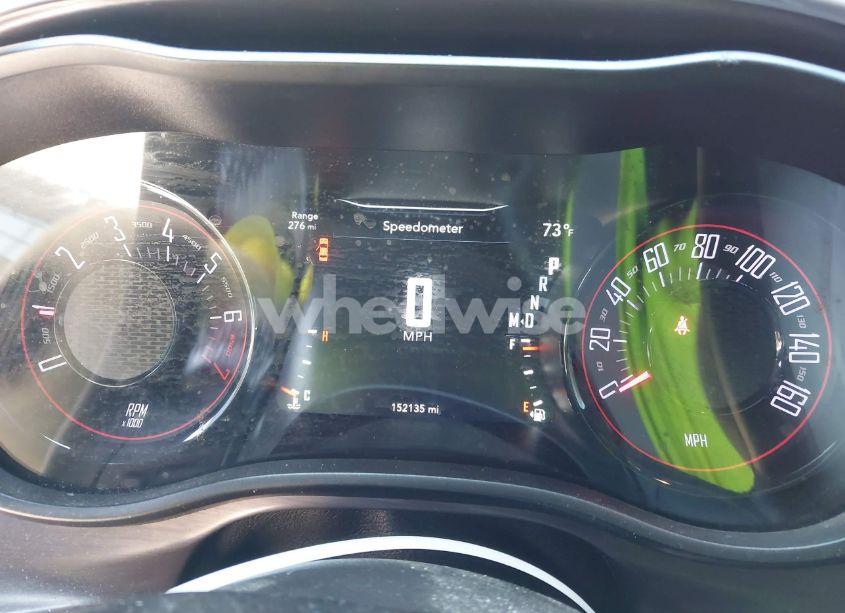 Photo 7 of 2018 Dodge Challenger SXT (VIN 2C3CDZAG1JH142120)