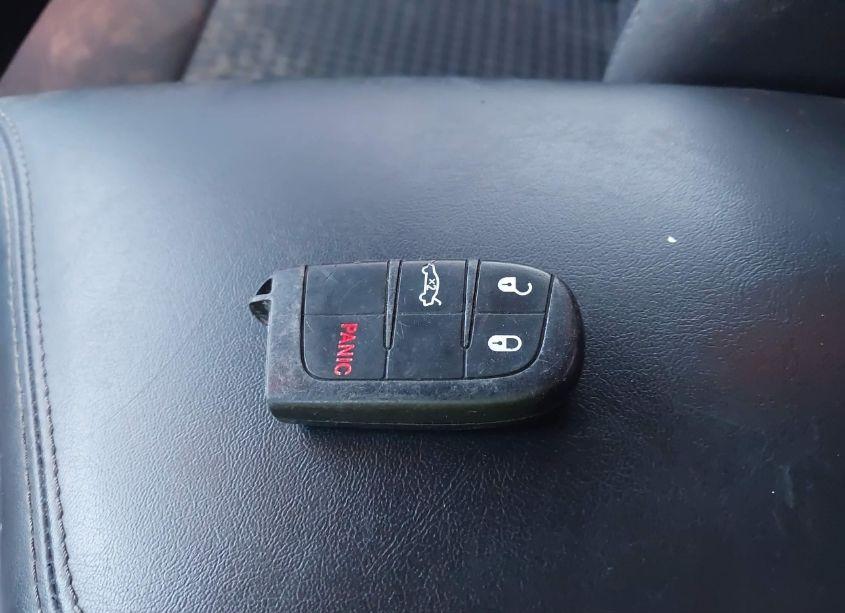 Photo 11 of 2018 Dodge Challenger SXT (VIN 2C3CDZAG1JH231699)