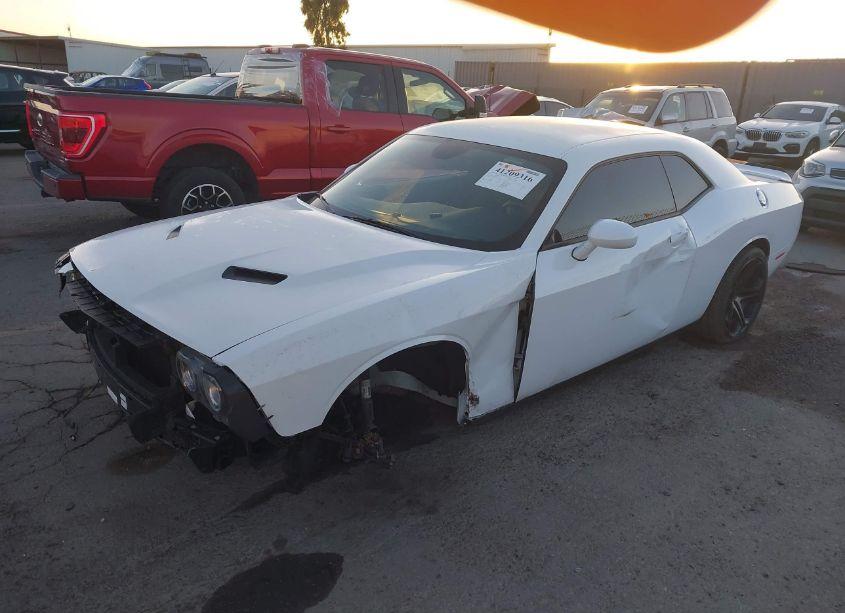 Photo 2 of 2018 Dodge Challenger SXT (VIN 2C3CDZAG1JH231699)
