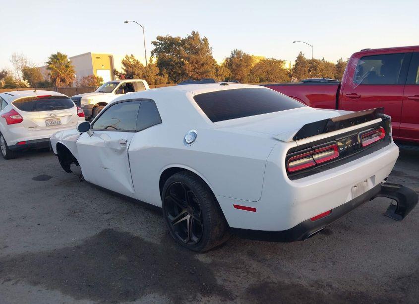 Photo 3 of 2018 Dodge Challenger SXT (VIN 2C3CDZAG1JH231699)