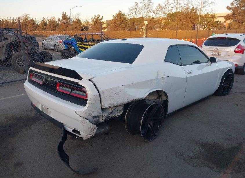 Photo 6 of 2018 Dodge Challenger SXT (VIN 2C3CDZAG1JH231699)