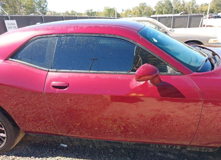Photo 13 of 2018 Dodge Challenger SXT (VIN 2C3CDZAG1JH235977)