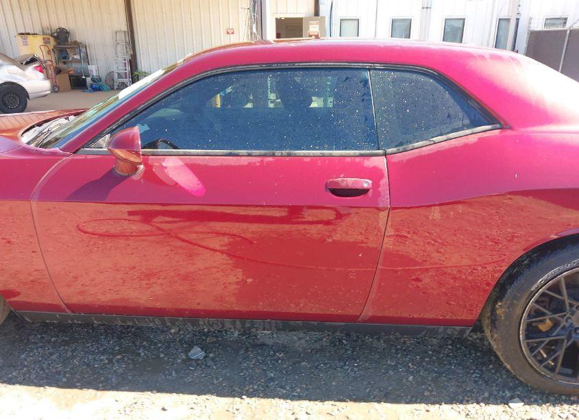 Photo 14 of 2018 Dodge Challenger SXT (VIN 2C3CDZAG1JH235977)