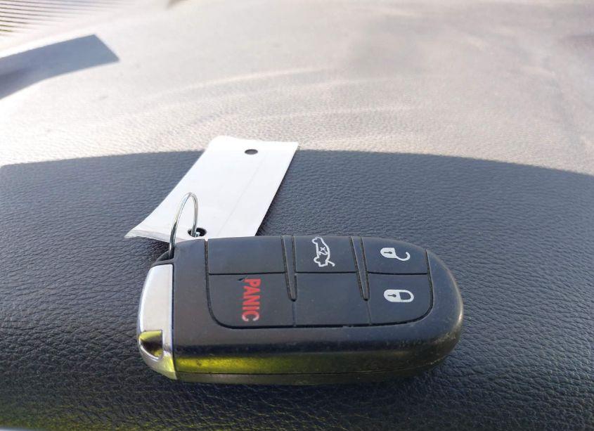 Photo 11 of 2018 Dodge Challenger SXT (VIN 2C3CDZAG1JH241827)