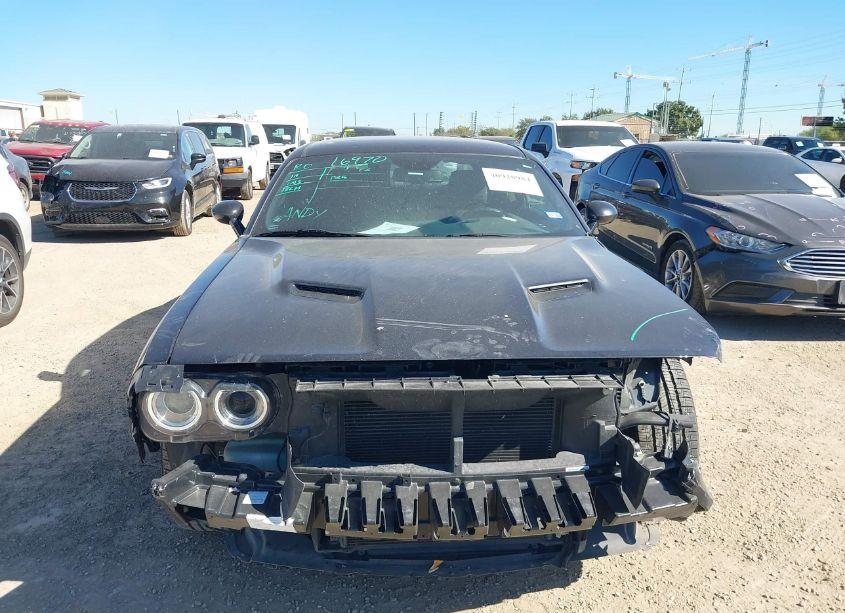 Photo 13 of 2018 Dodge Challenger SXT (VIN 2C3CDZAG1JH241827)