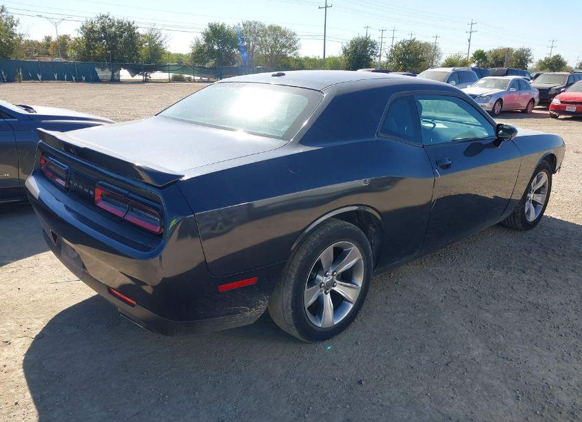 Photo 4 of 2018 Dodge Challenger SXT (VIN 2C3CDZAG1JH241827)