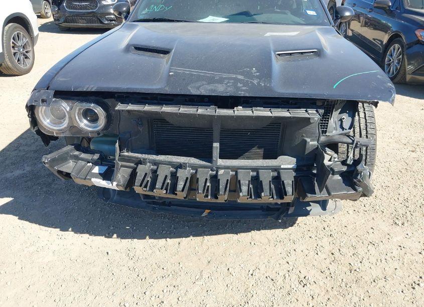 Photo 6 of 2018 Dodge Challenger SXT (VIN 2C3CDZAG1JH241827)