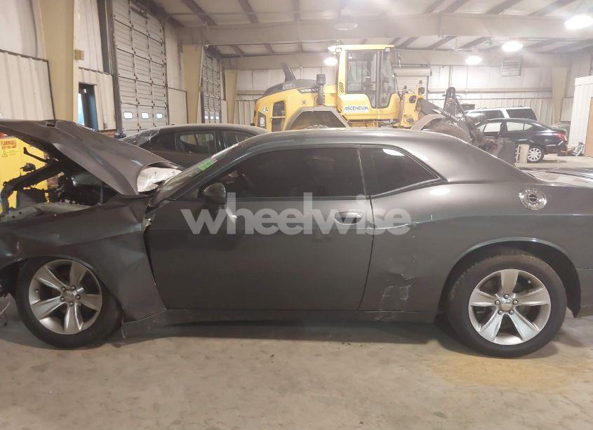 Photo 13 of 2018 Dodge Challenger SXT (VIN 2C3CDZAG1JH242217)