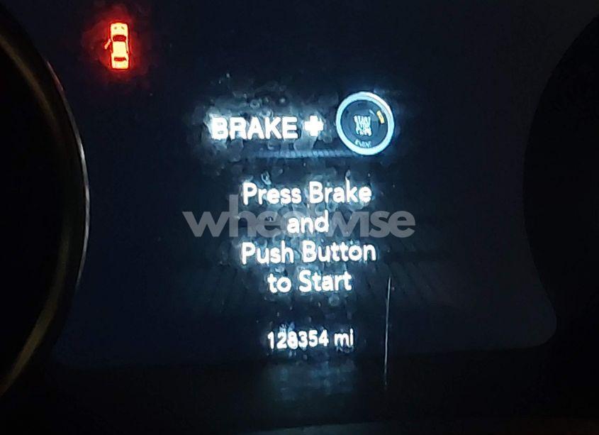 Photo 14 of 2018 Dodge Challenger SXT (VIN 2C3CDZAG1JH242217)