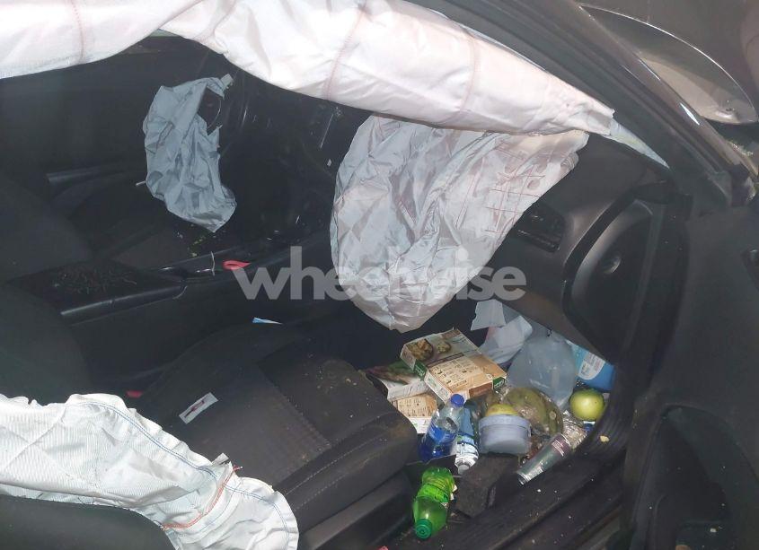 Photo 5 of 2018 Dodge Challenger SXT (VIN 2C3CDZAG1JH242217)