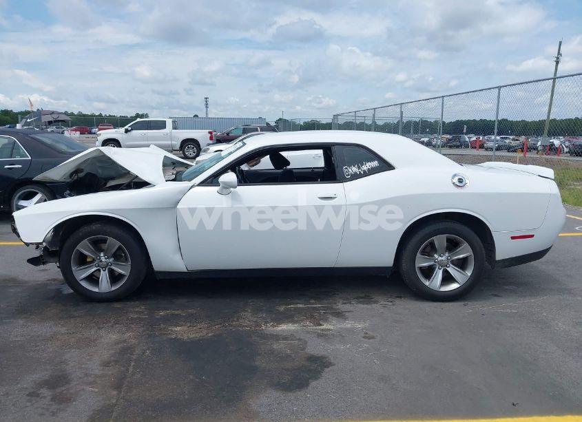 Photo 14 of 2019 Dodge Challenger SXT (VIN 2C3CDZAG1KH525010)