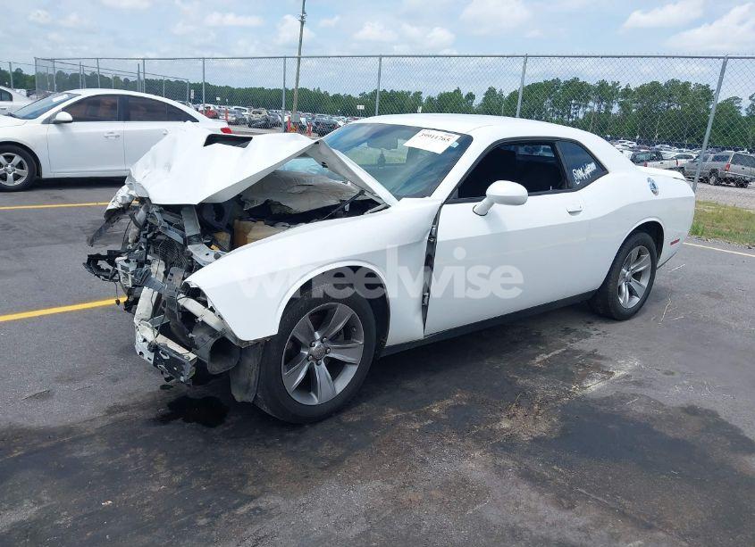 Photo 2 of 2019 Dodge Challenger SXT (VIN 2C3CDZAG1KH525010)