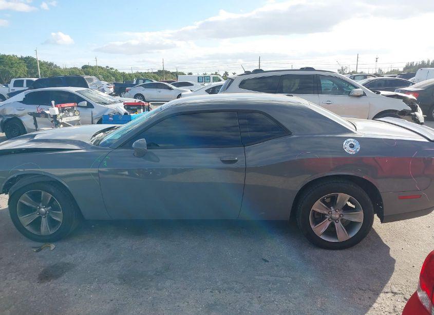 Photo 15 of 2019 Dodge Challenger SXT (VIN 2C3CDZAG1KH616276)