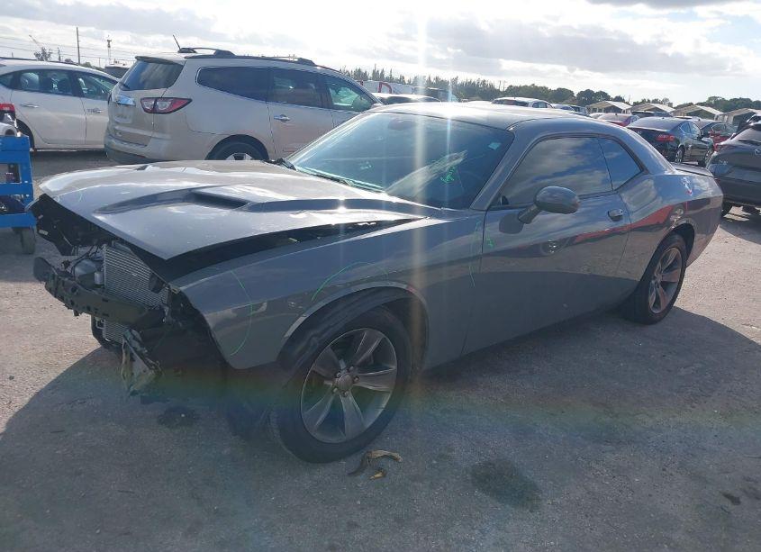 Photo 2 of 2019 Dodge Challenger SXT (VIN 2C3CDZAG1KH616276)