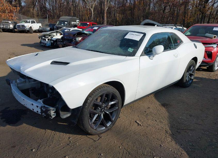 Photo 2 of 2019 Dodge Challenger SXT (VIN 2C3CDZAG1KH652520)