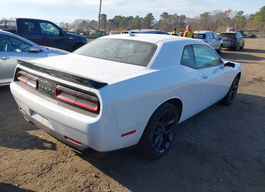 Photo 4 of 2019 Dodge Challenger SXT (VIN 2C3CDZAG1KH652520)