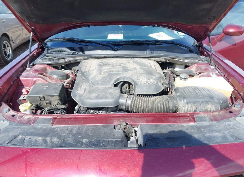 Photo 10 of 2019 Dodge Challenger SXT (VIN 2C3CDZAG1KH735350)