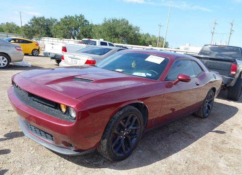 Photo 2 of 2019 Dodge Challenger SXT (VIN 2C3CDZAG1KH735350)