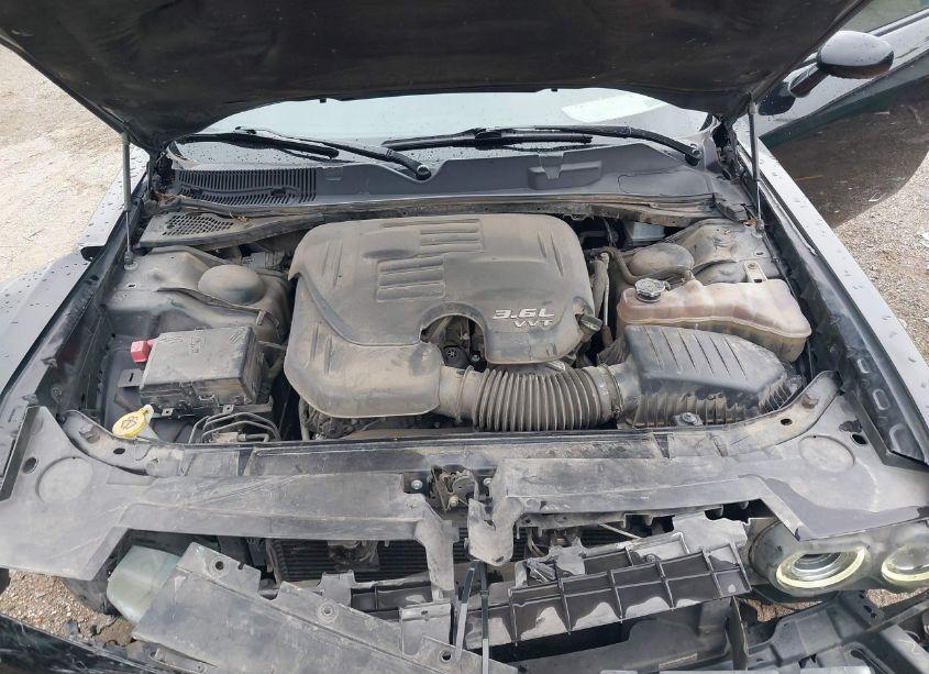 Photo 10 of 2020 Dodge Challenger SXT (VIN 2C3CDZAG1LH135249)