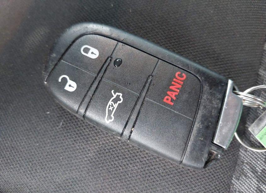 Photo 11 of 2020 Dodge Challenger SXT (VIN 2C3CDZAG1LH135249)