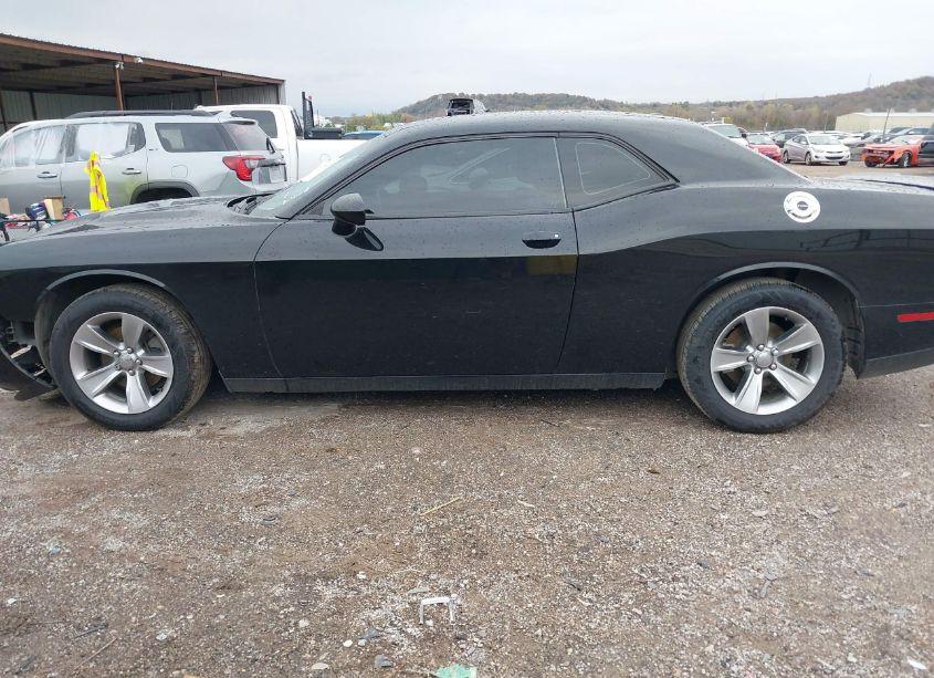 Photo 15 of 2020 Dodge Challenger SXT (VIN 2C3CDZAG1LH135249)