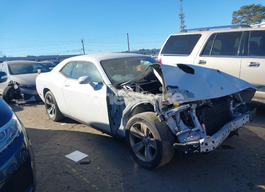 2015 Dodge Challenger SXT (VIN 2C3CDZAG2FH712231) main photo