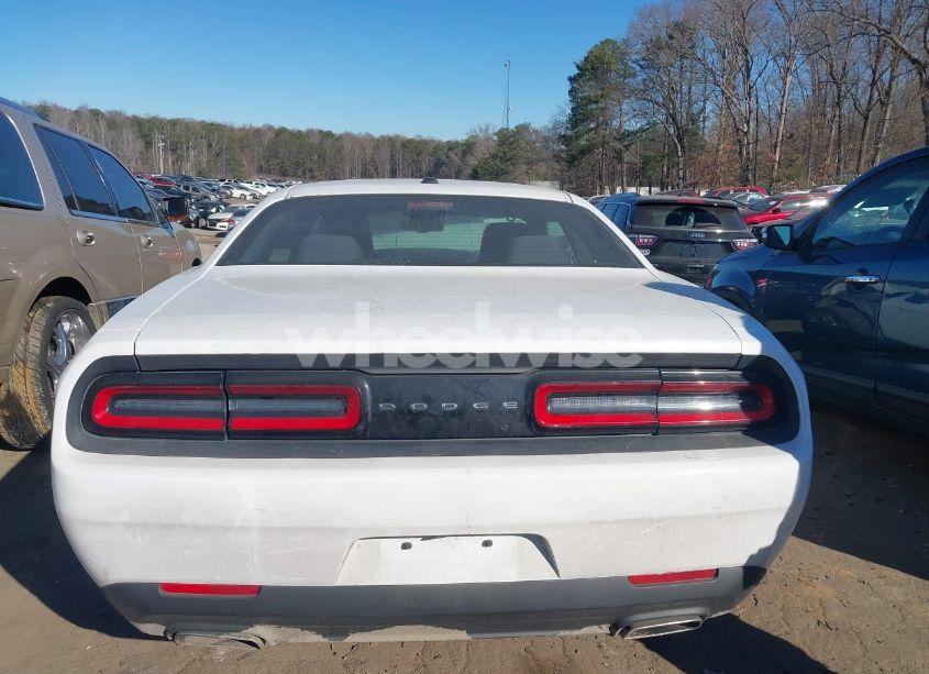 Photo 16 of 2015 Dodge Challenger SXT (VIN 2C3CDZAG2FH712231)