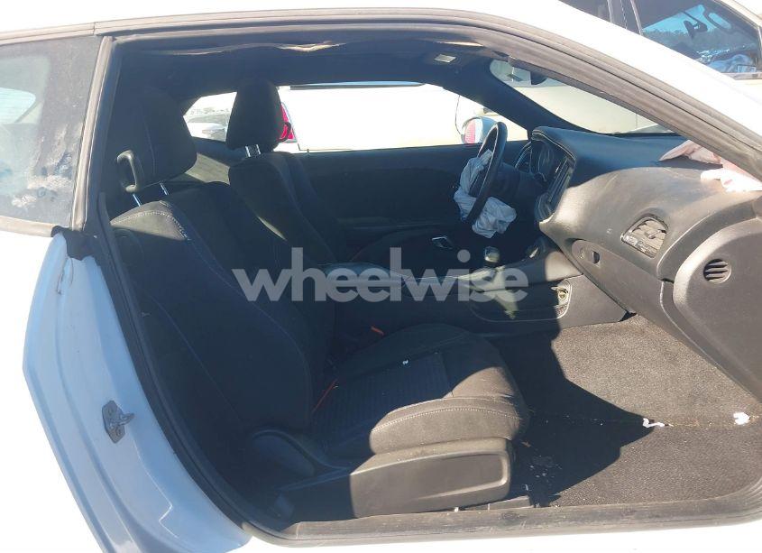 Photo 5 of 2015 Dodge Challenger SXT (VIN 2C3CDZAG2FH712231)