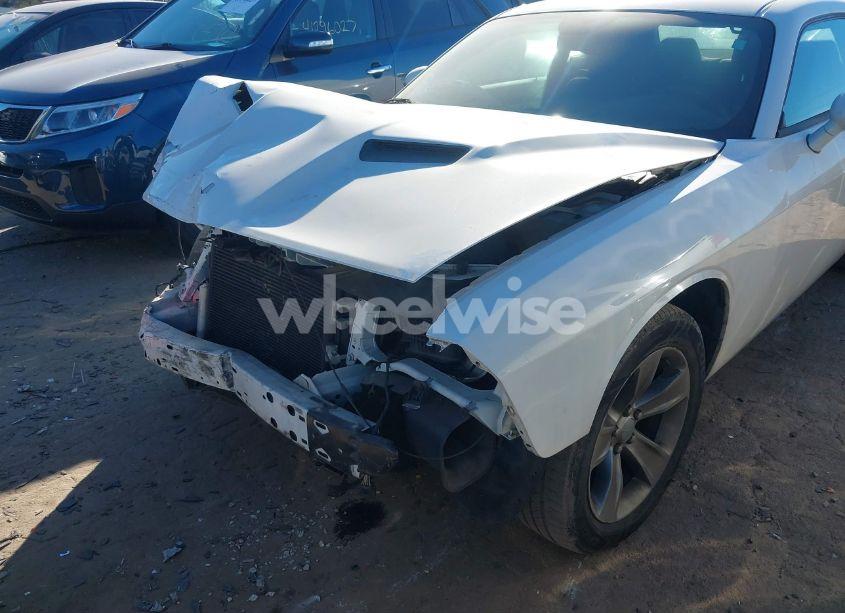 Photo 6 of 2015 Dodge Challenger SXT (VIN 2C3CDZAG2FH712231)