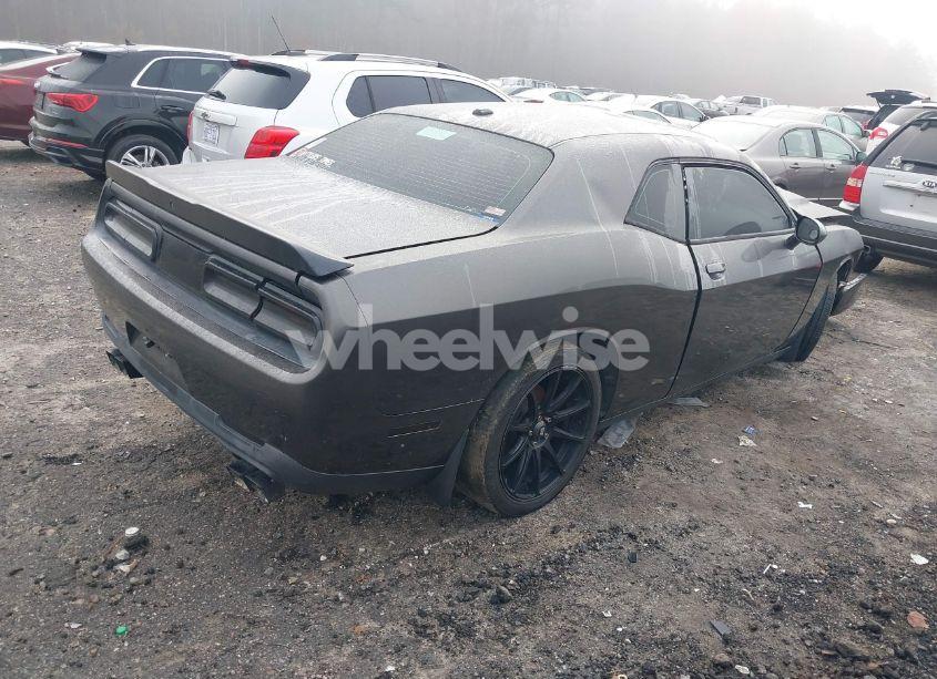 Photo 4 of 2015 Dodge Challenger SXT (VIN 2C3CDZAG2FH758125)