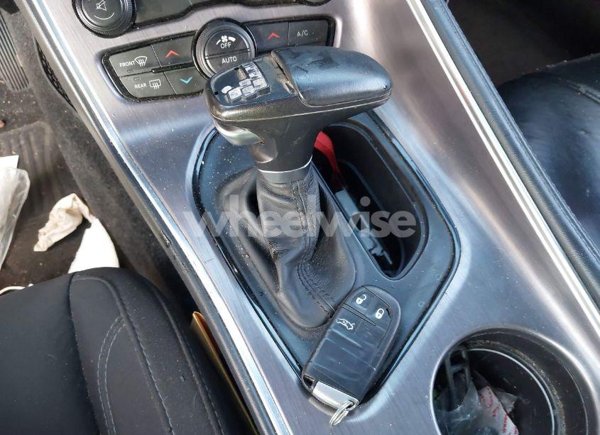 Photo 11 of 2016 Dodge Challenger SXT (VIN 2C3CDZAG2GH101004)