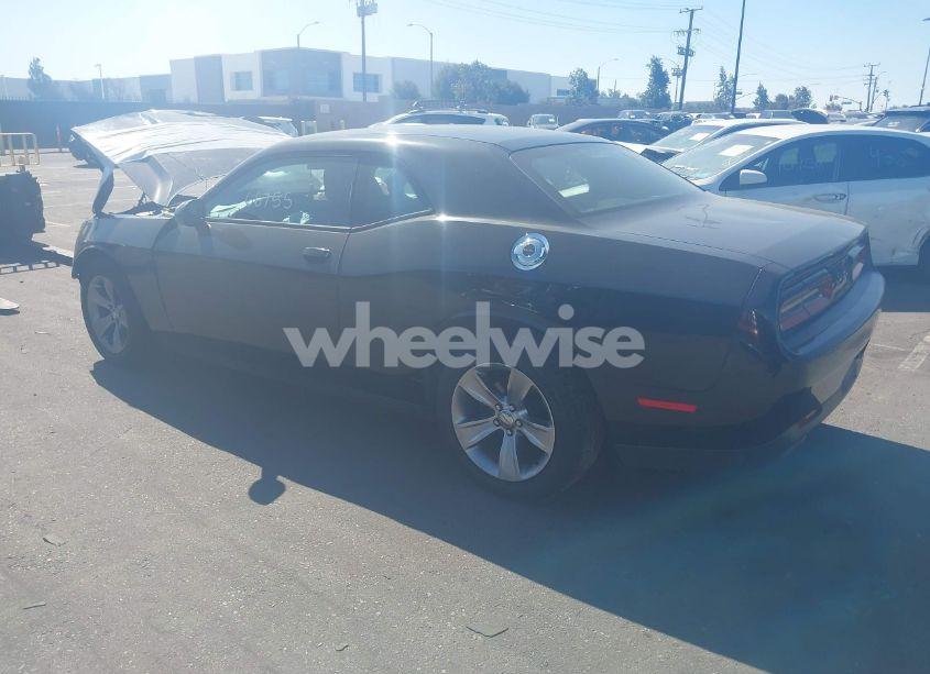 Photo 3 of 2016 Dodge Challenger SXT (VIN 2C3CDZAG2GH101004)