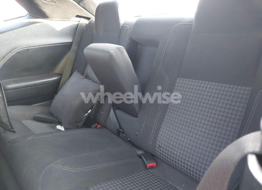 Photo 8 of 2016 Dodge Challenger SXT (VIN 2C3CDZAG2GH101004)