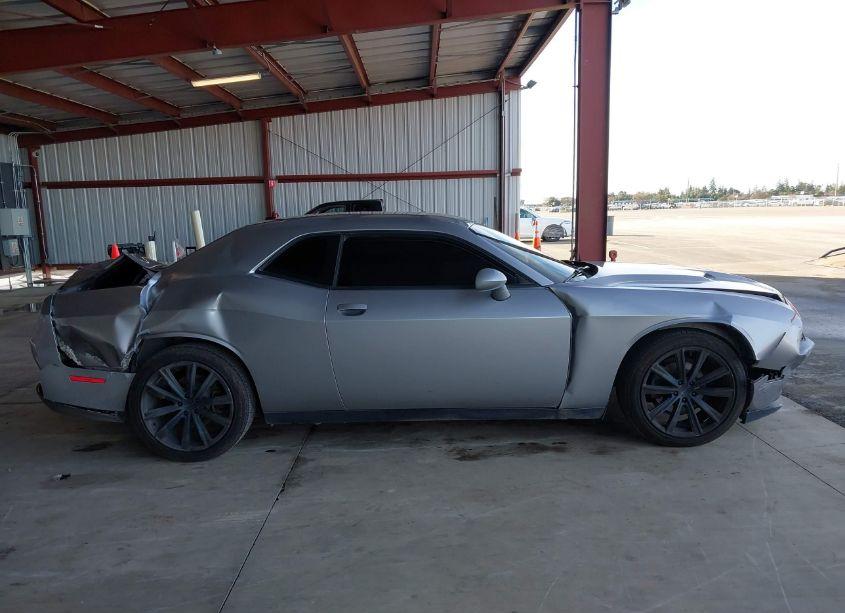 Photo 13 of 2016 Dodge Challenger SXT (VIN 2C3CDZAG2GH200101)