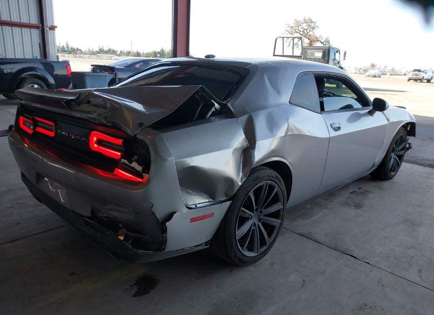 Photo 4 of 2016 Dodge Challenger SXT (VIN 2C3CDZAG2GH200101)