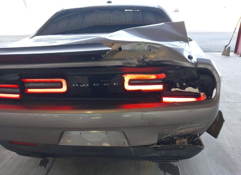 Photo 6 of 2016 Dodge Challenger SXT (VIN 2C3CDZAG2GH200101)