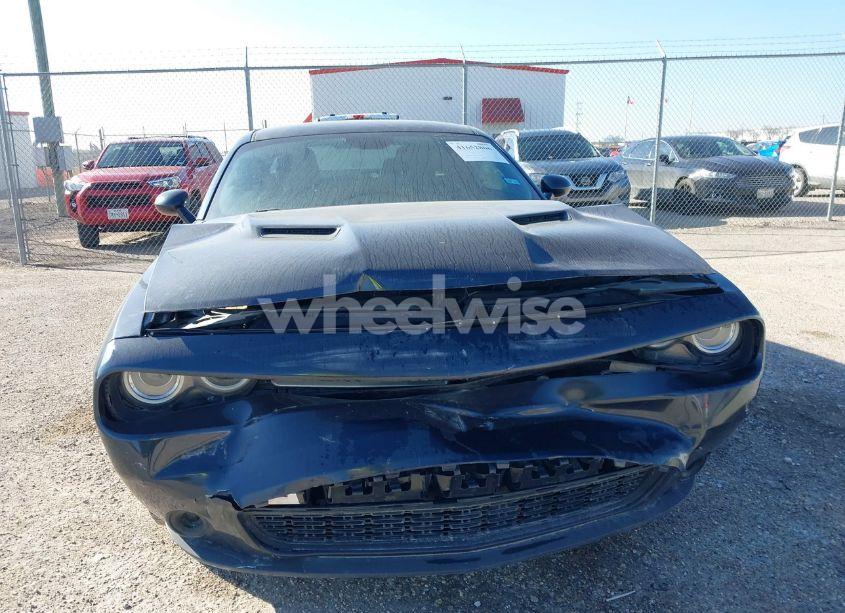Photo 6 of 2016 Dodge Challenger SXT (VIN 2C3CDZAG2GH256328)