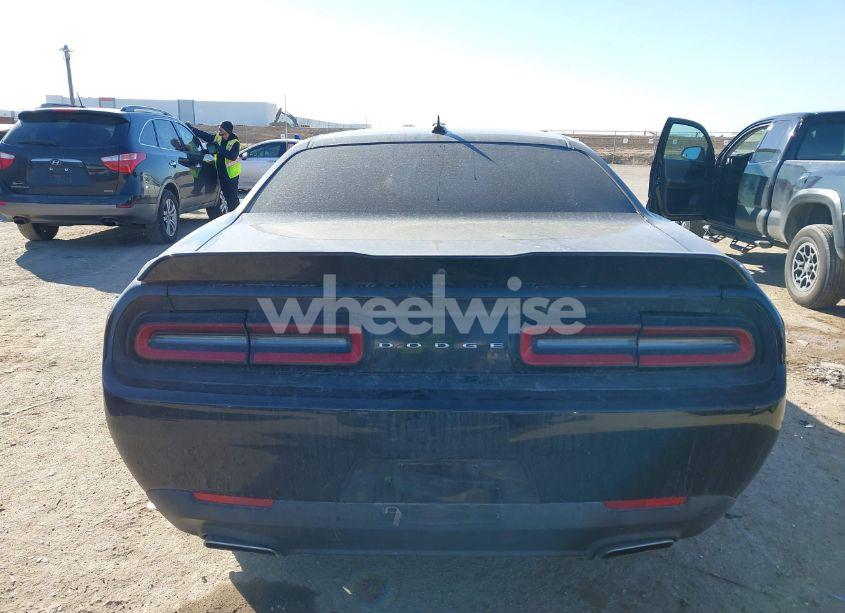 Photo 16 of 2016 Dodge Challenger SXT PLUS (VIN 2C3CDZAG2GH256698)