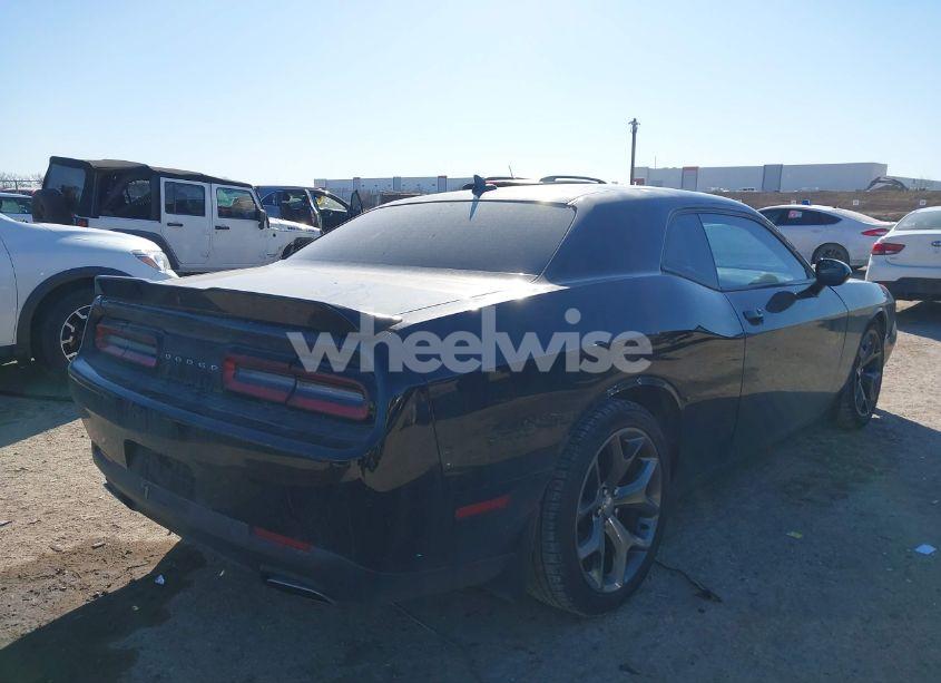 Photo 4 of 2016 Dodge Challenger SXT PLUS (VIN 2C3CDZAG2GH256698)
