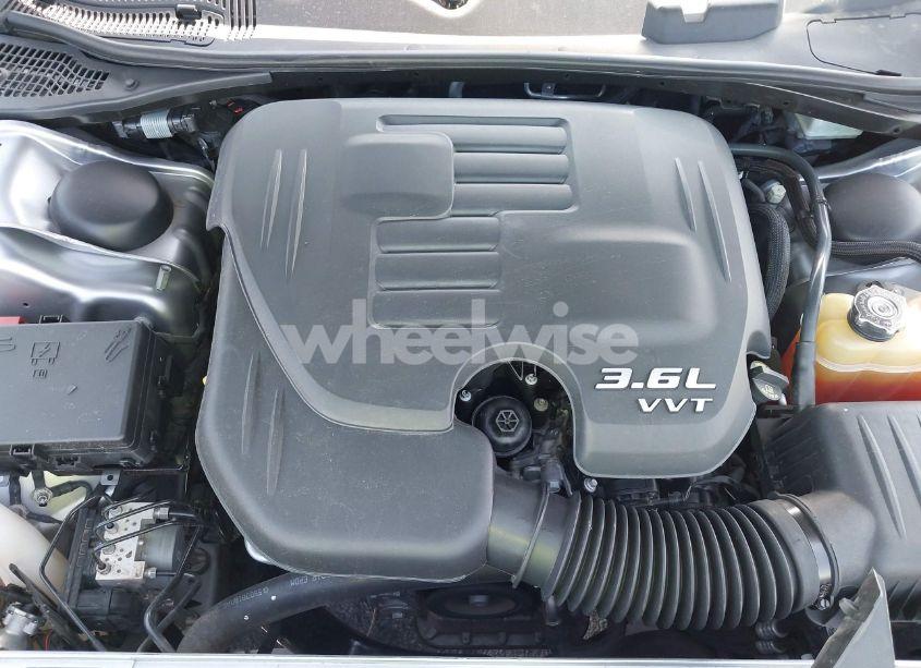 Photo 10 of 2016 Dodge Challenger SXT (VIN 2C3CDZAG2GH336292)